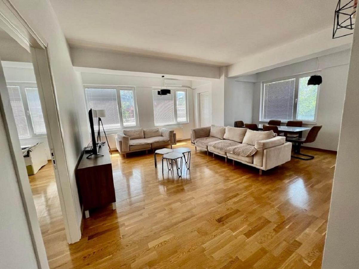 High-End Spacious Apartment Next To City Mall Skopje Eksteriør bilde