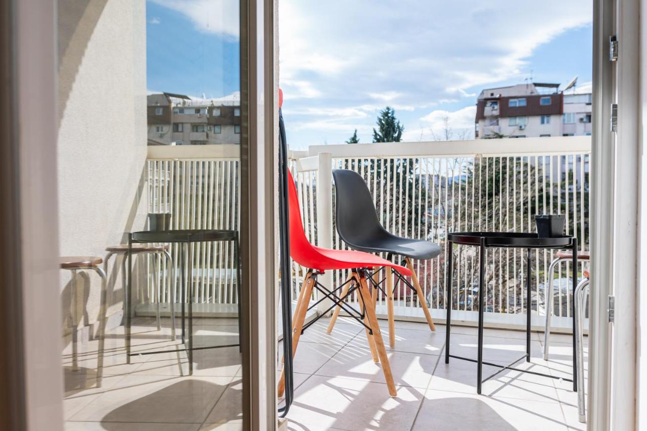 High-End Spacious Apartment Next To City Mall Skopje Eksteriør bilde