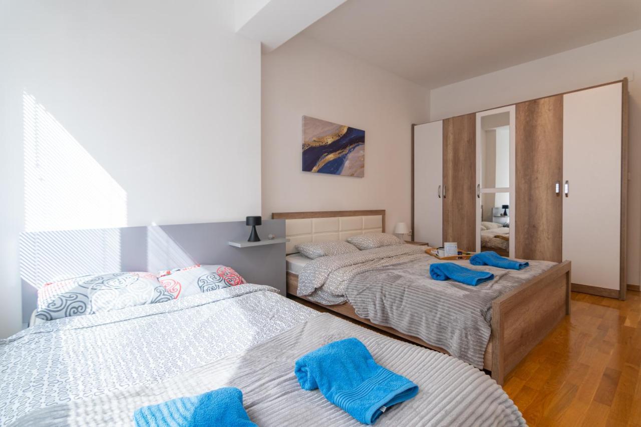 High-End Spacious Apartment Next To City Mall Skopje Eksteriør bilde
